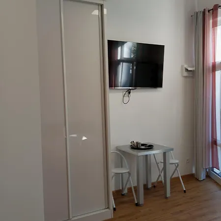 Mirabella 1 アパート